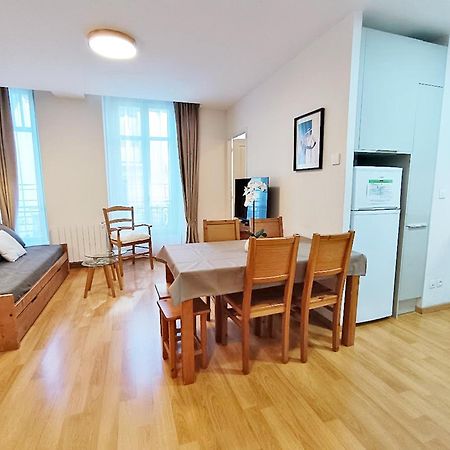 L'Eterlou, T3, Centre Luchon, Wifi, Casier A Skis, Ascenseur, 6 Personnes Bagneres-de-Luchon Exterior foto