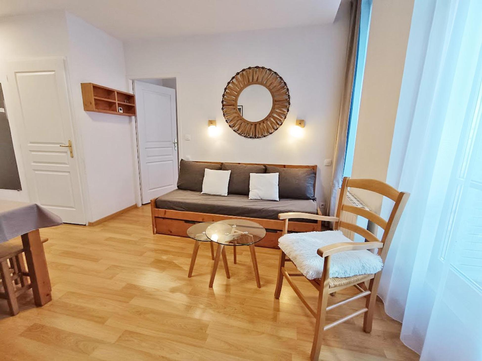 L'Eterlou, T3, Centre Luchon, Wifi, Casier A Skis, Ascenseur, 6 Personnes Bagneres-de-Luchon Exterior foto